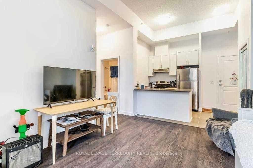 81 Robinson Street, Unit 104 - Photo 3