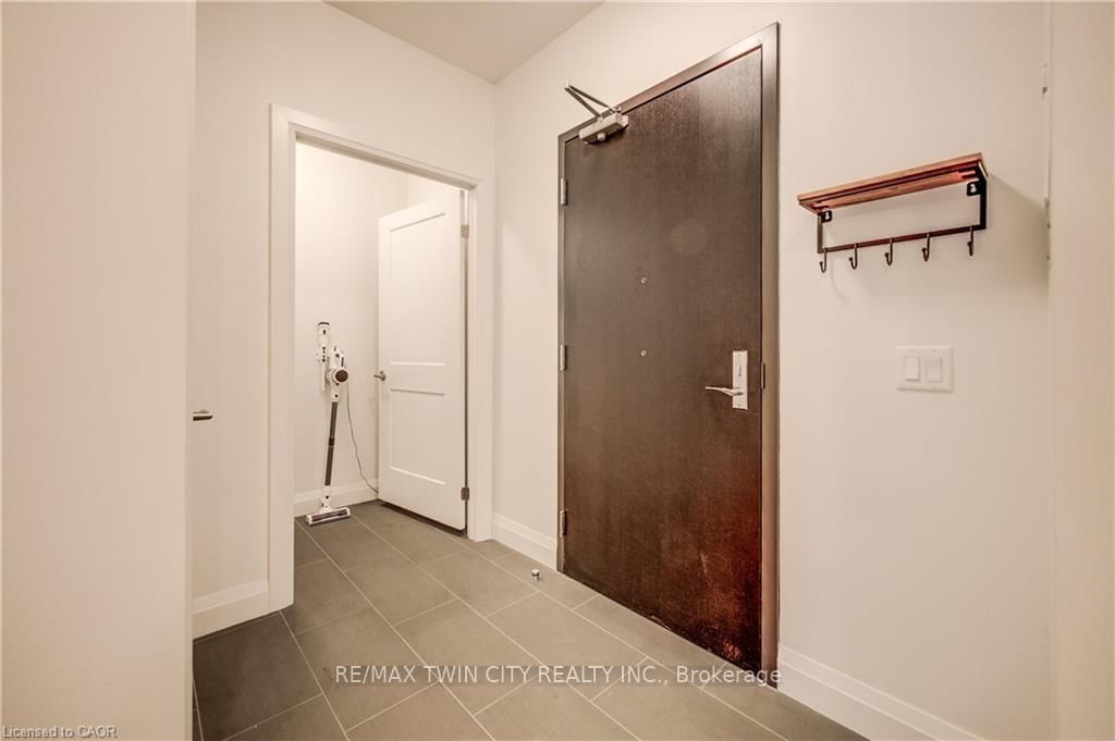 399 QUEEN Street S, Unit 317 - Photo 7