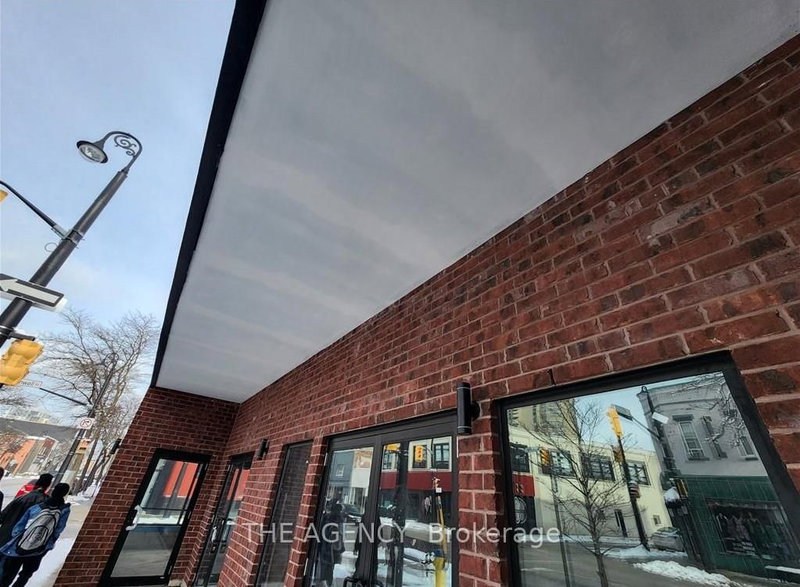 130 Christina St N, Sarnia, N7T 5T6 | Image 2