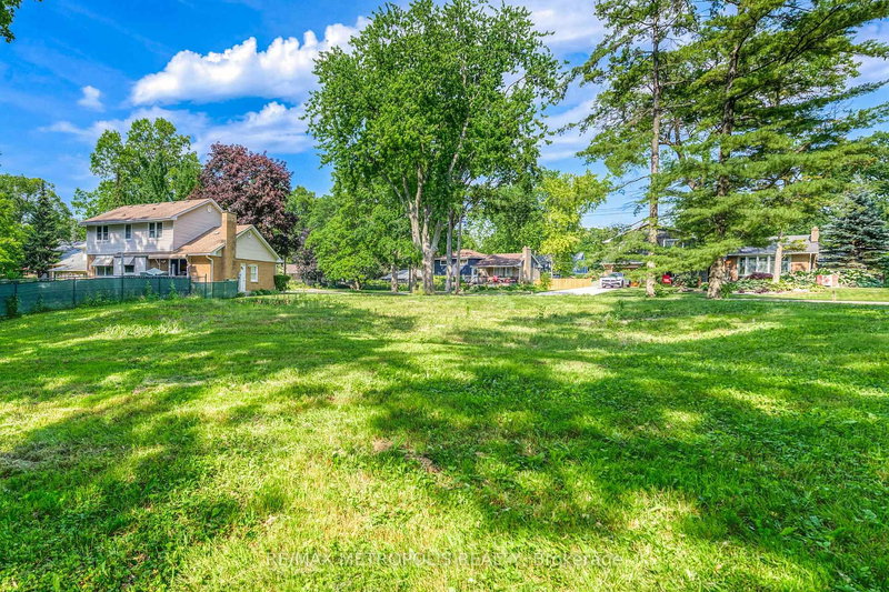 1307-S Ridgewood Dr, Sarnia, N7V 3R2 | Image 3