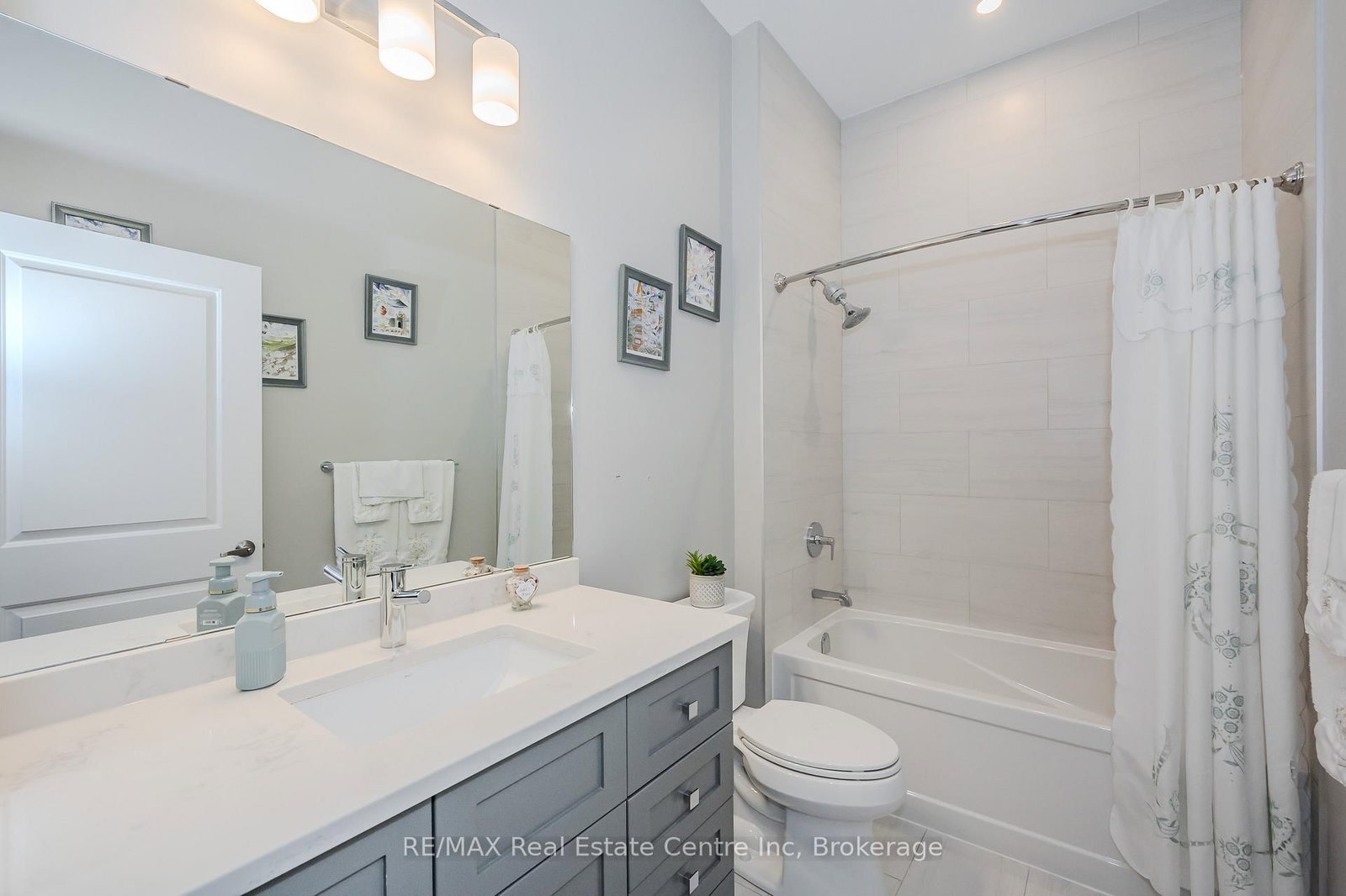 1880 Gordon Street, Unit 104 - Photo 24