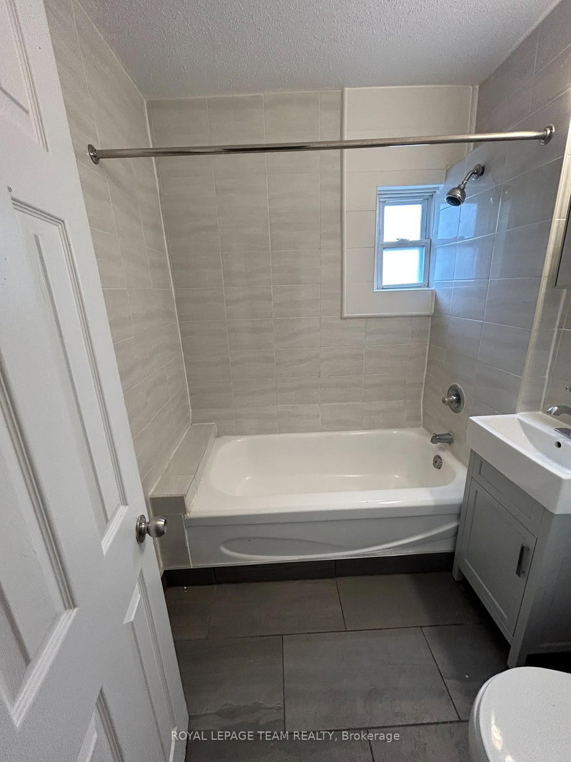 6 - 883 Somerset St W, Ottawa, K1R 6R6 | Image 3