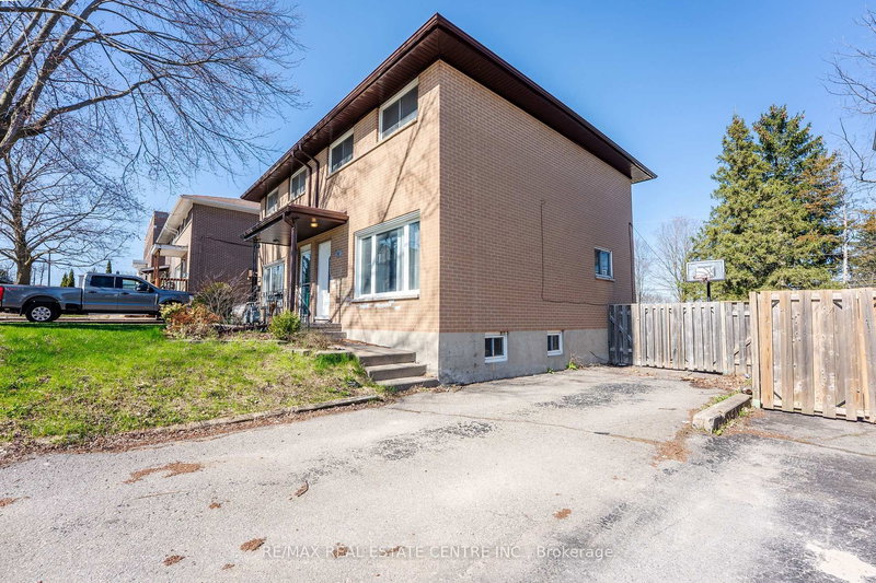 home for sale on 231 Perth Street