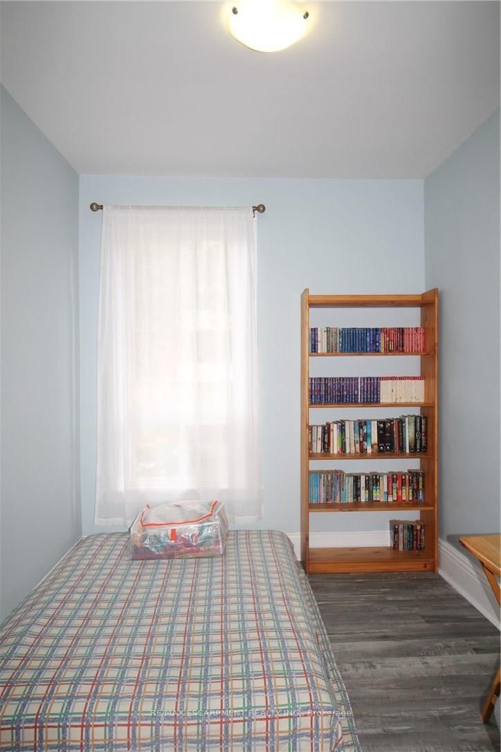 Townhouse for sale at 19 Emerald Street, Hamilton, Ontario, L8L 5J9 - Landsdale - MLS: X12674590