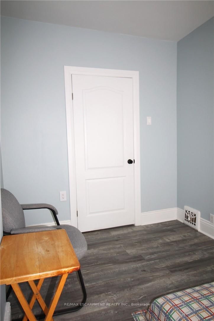 Townhouse for sale at 19 Emerald Street, Hamilton, Ontario, L8L 5J9 - Landsdale - MLS: X12674590