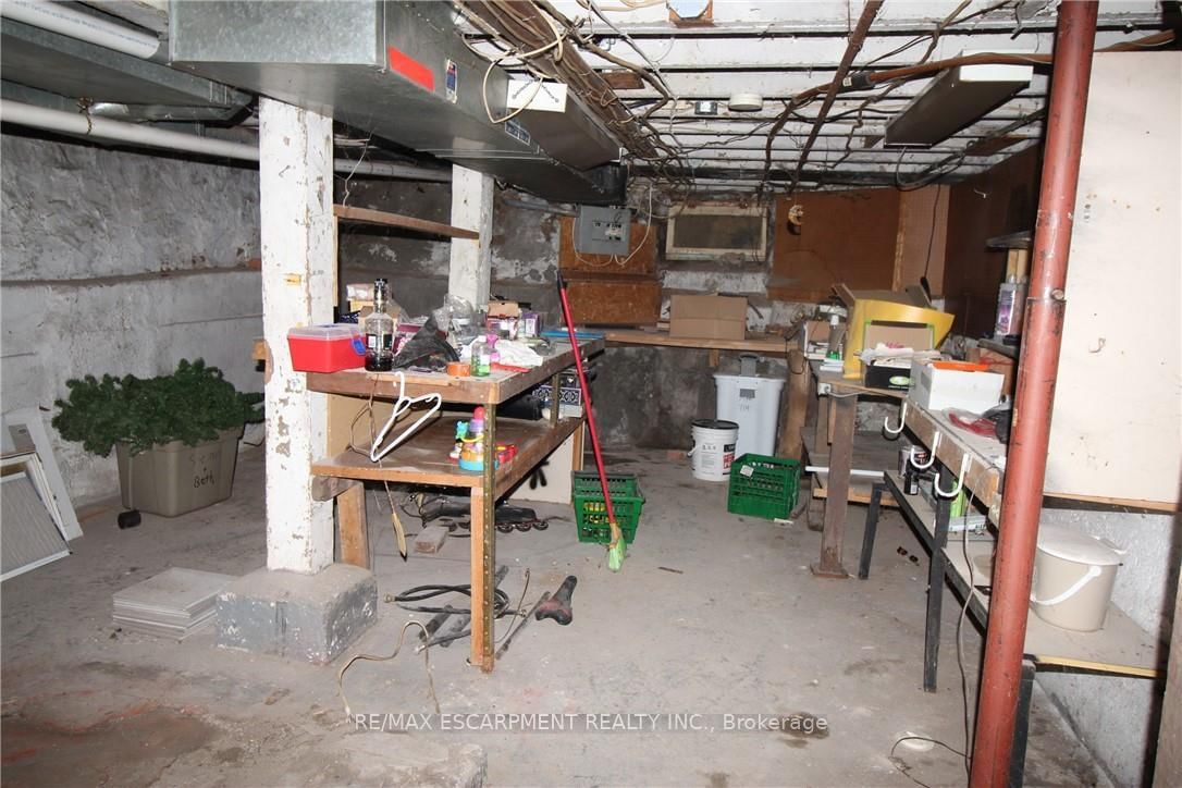 Townhouse for sale at 19 Emerald Street, Hamilton, Ontario, L8L 5J9 - Landsdale - MLS: X12674590