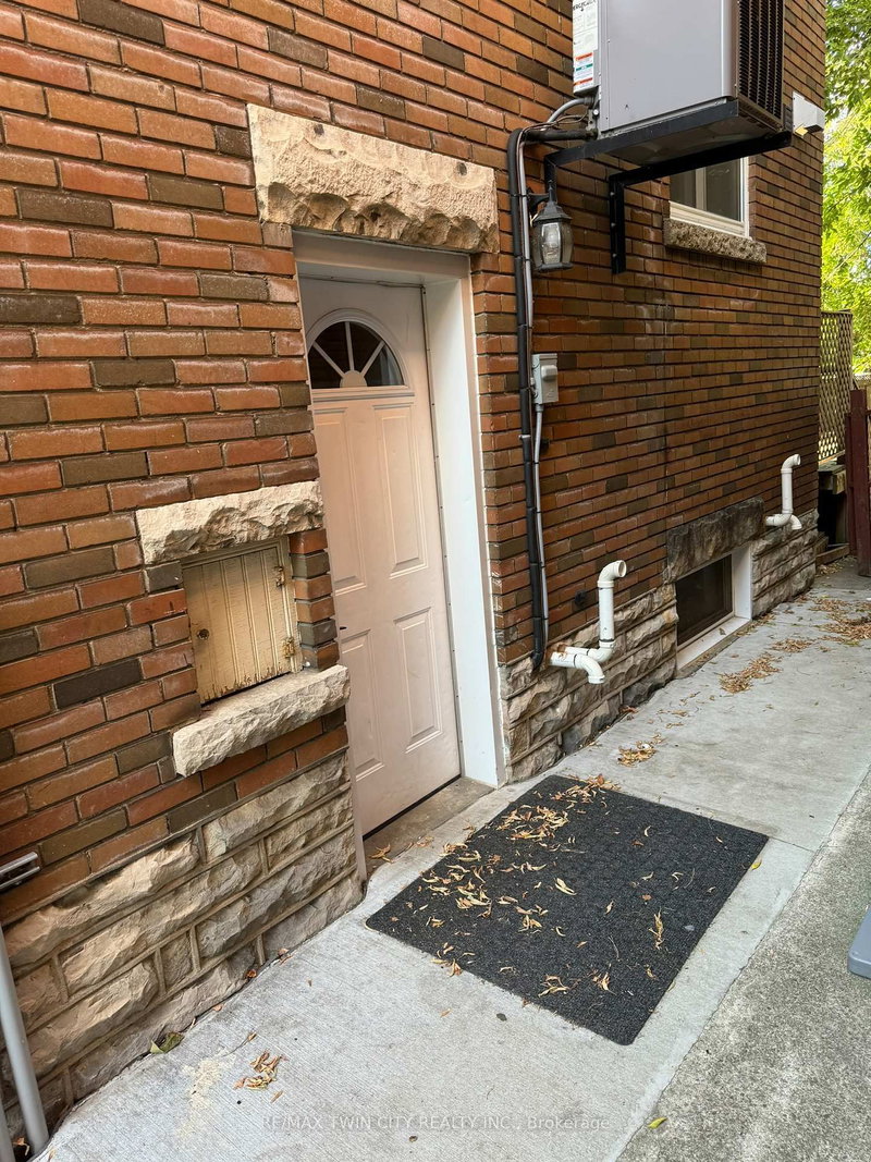 Lower - 266 Dalhousie St, Brantford, N3S 3V2 | Image 3