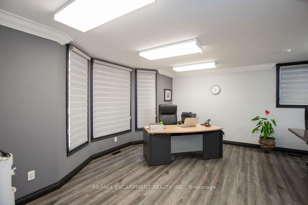 190 Hempstead Drive - Photo 13