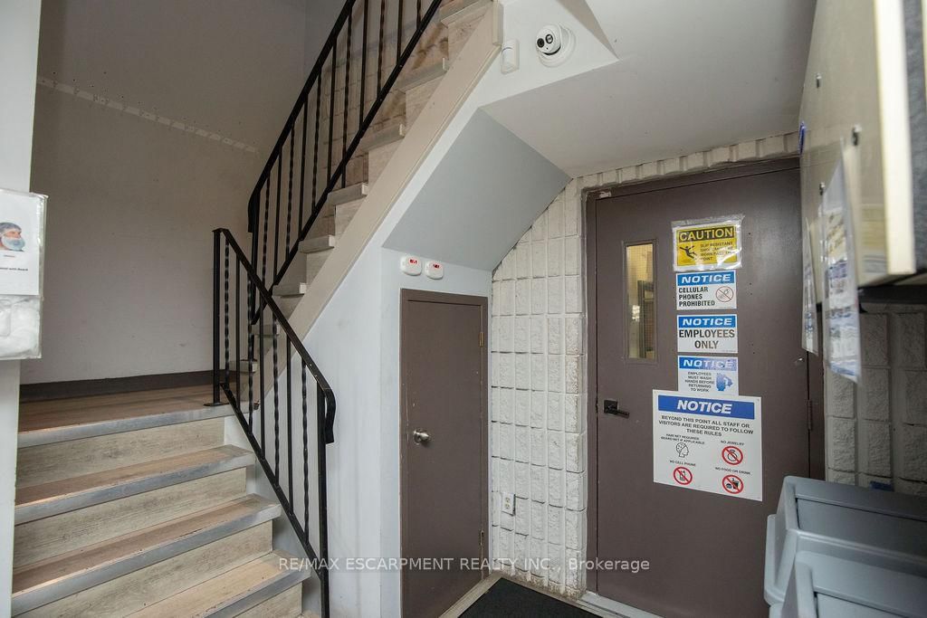 190 Hempstead Drive - Photo 14