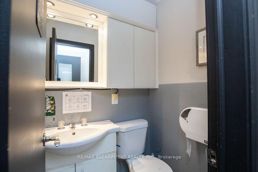 190 Hempstead Drive - Photo 15