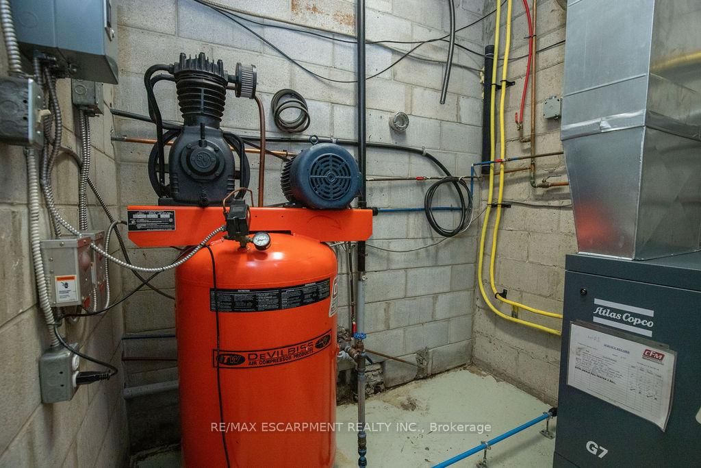 190 Hempstead Drive - Photo 19