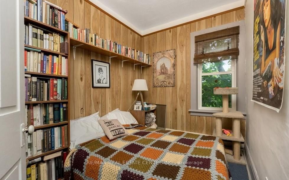 14 Young Street W - Photo 24