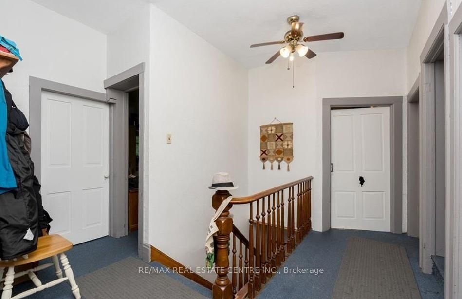 14 Young Street W - Photo 28