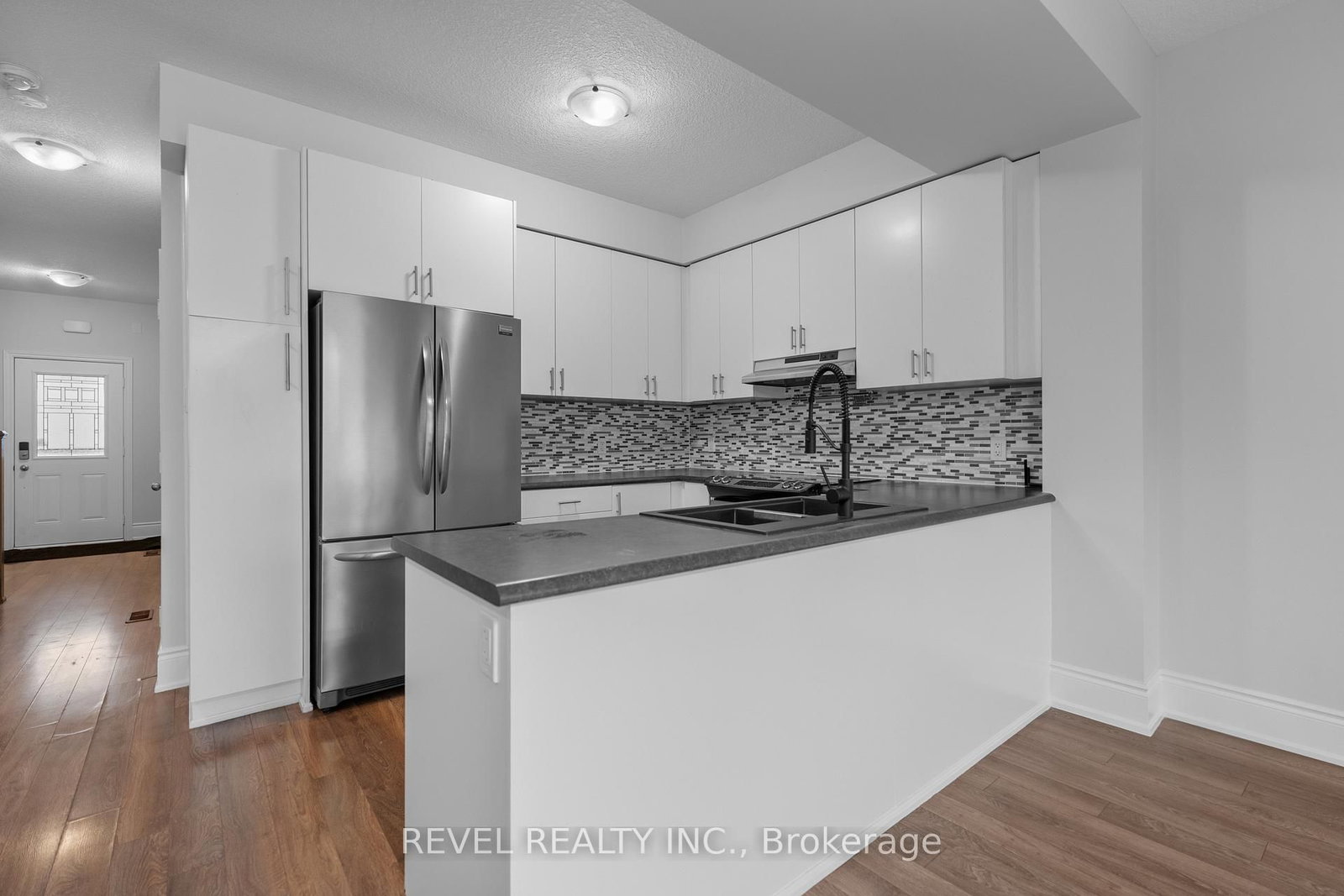 Townhouse for sale at 35 Sunset Way, Thorold, Ontario, L0S 1A0 - Rolling Meadows - MLS: X12676192