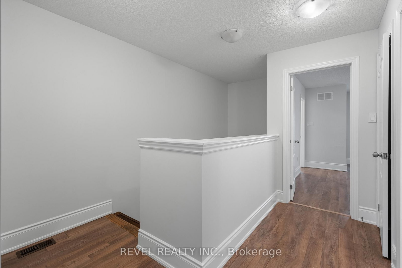 Townhouse for sale at 35 Sunset Way, Thorold, Ontario, L0S 1A0 - Rolling Meadows - MLS: X12676192