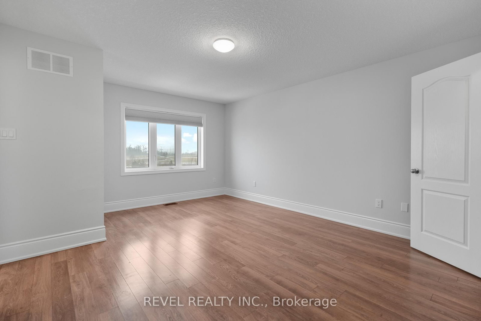 Townhouse for sale at 35 Sunset Way, Thorold, Ontario, L0S 1A0 - Rolling Meadows - MLS: X12676192