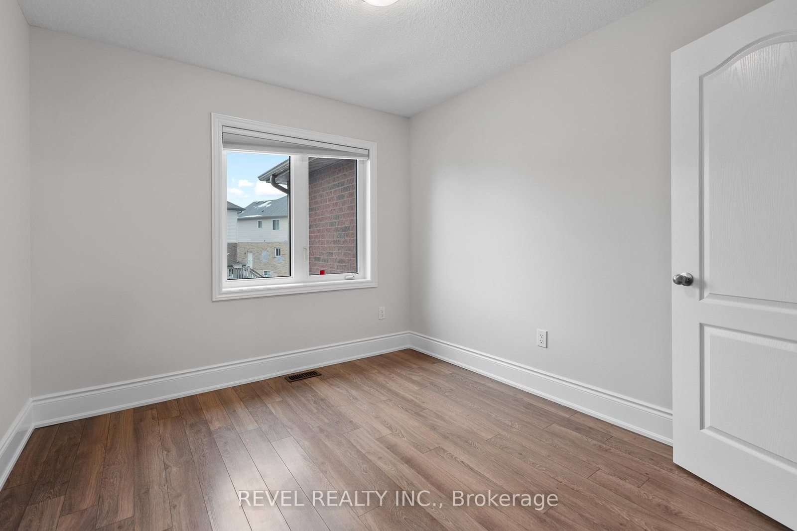 Townhouse for sale at 35 Sunset Way, Thorold, Ontario, L0S 1A0 - Rolling Meadows - MLS: X12676192