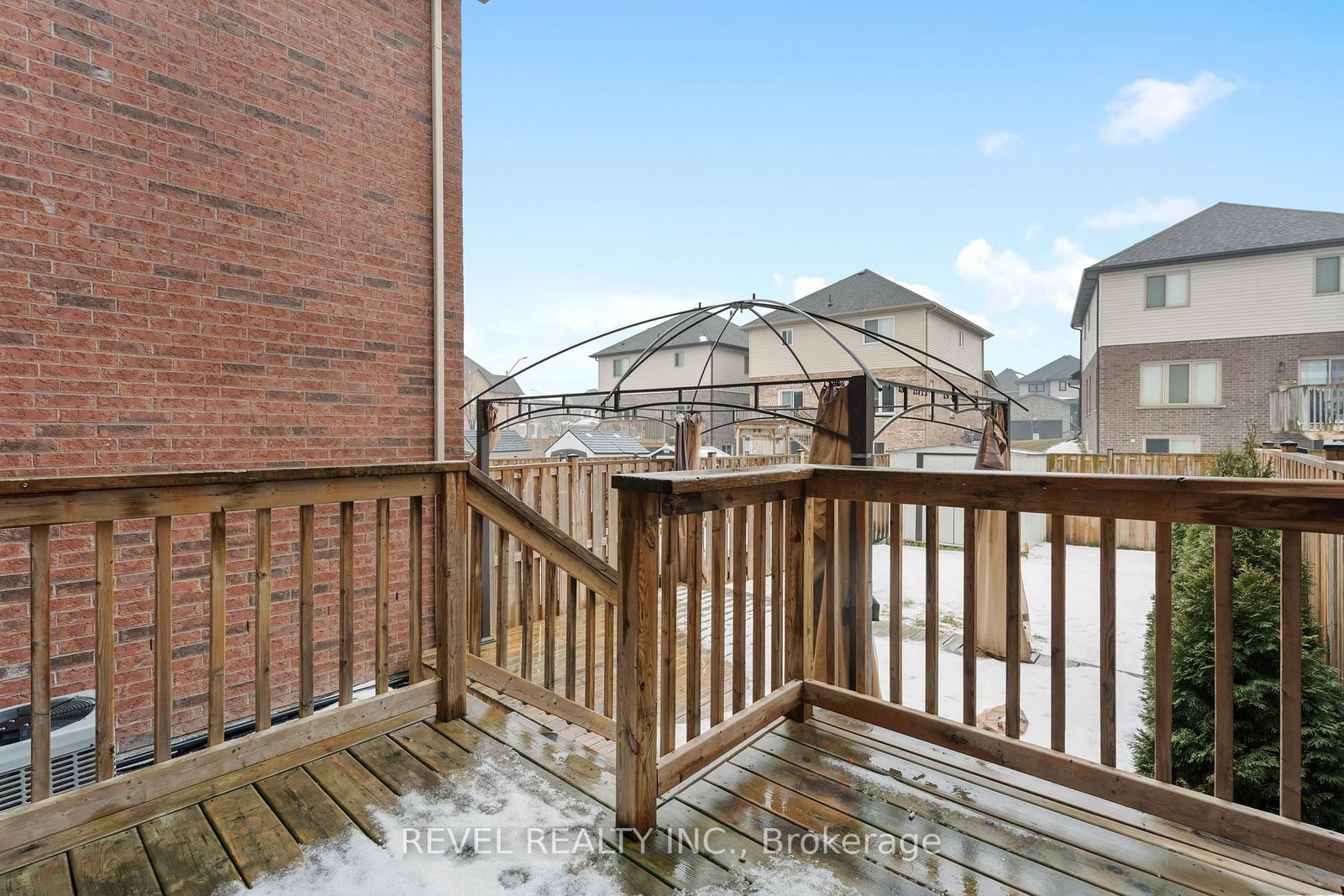 Townhouse for sale at 35 Sunset Way, Thorold, Ontario, L0S 1A0 - Rolling Meadows - MLS: X12676192