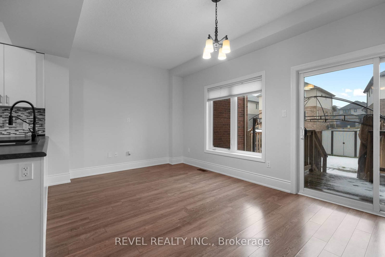 Townhouse for sale at 35 Sunset Way, Thorold, Ontario, L0S 1A0 - Rolling Meadows - MLS: X12676192