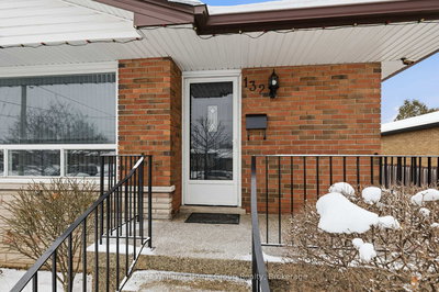 132 June Street, Hamilton, Ontario image-0-4