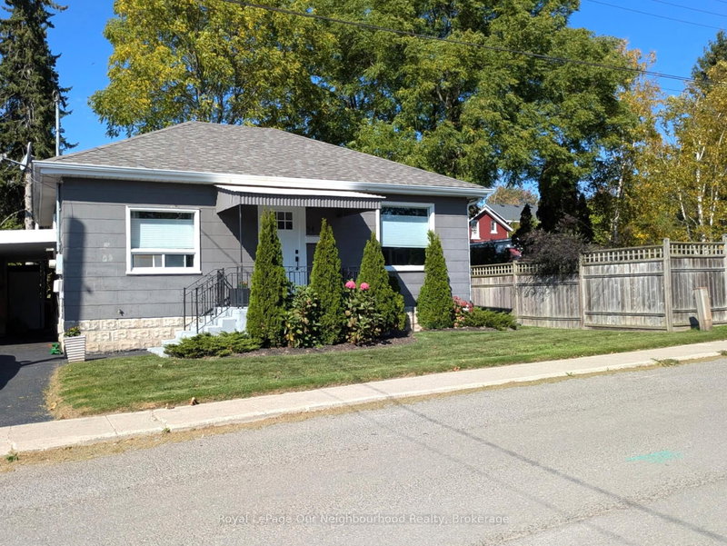 home for lease on 54 Young Street