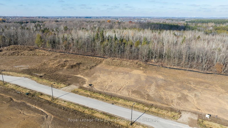 16 Private Berry Dr, Amaranth, L9V 3T8 | Image 2