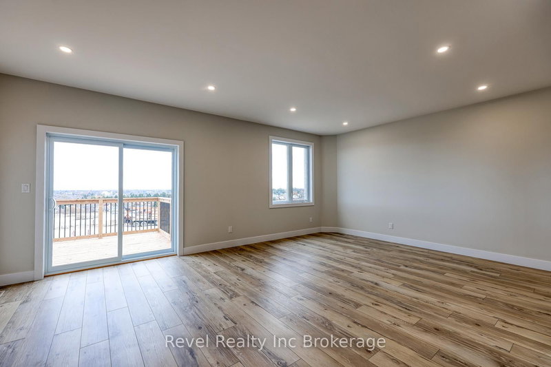 455 Gillespie St, Woodstock, N4S 7V6 | Image 3