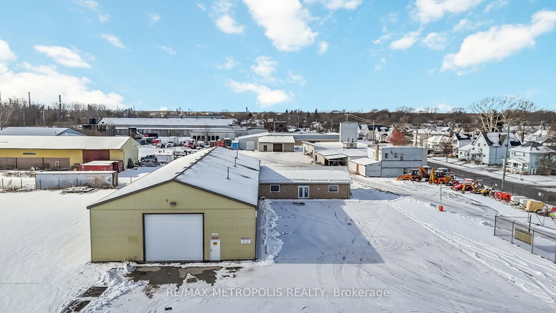 E - 281 Campbell St, Sarnia, N7T 2H2 | Image 2