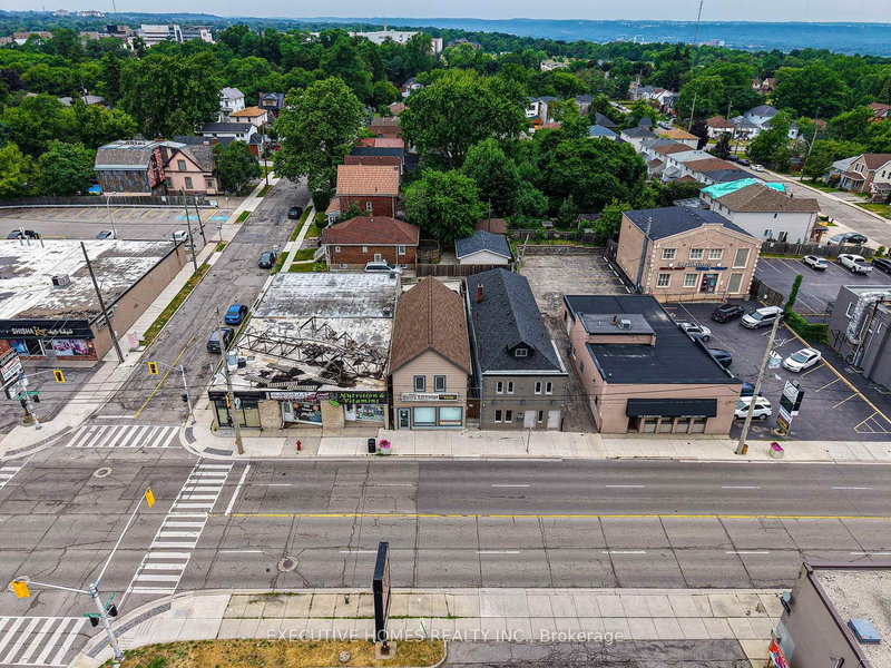 582 Upper James St, Hamilton, L9C 2Y6 | Image 2