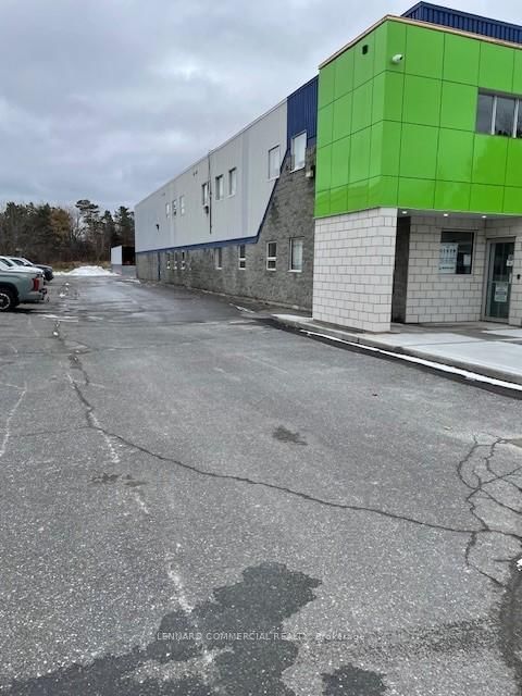 75 AURIGA Dr, Ottawa, K2E 7X7 | Image 2