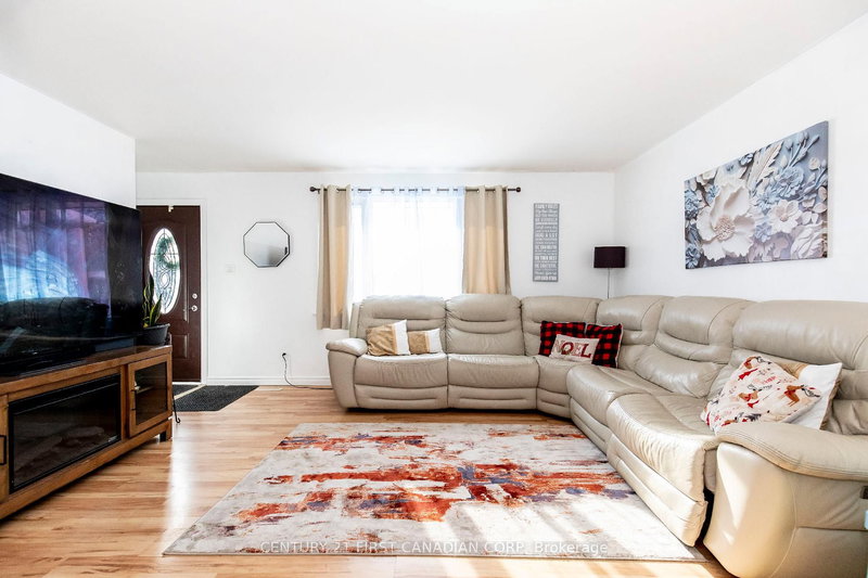 12 Noel Ave, London East, N5V 1A9 | Image 3