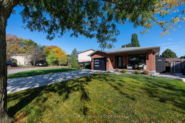 10 Danielle Crescent