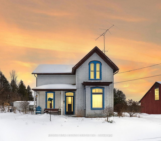 962 Concession 10 Road W