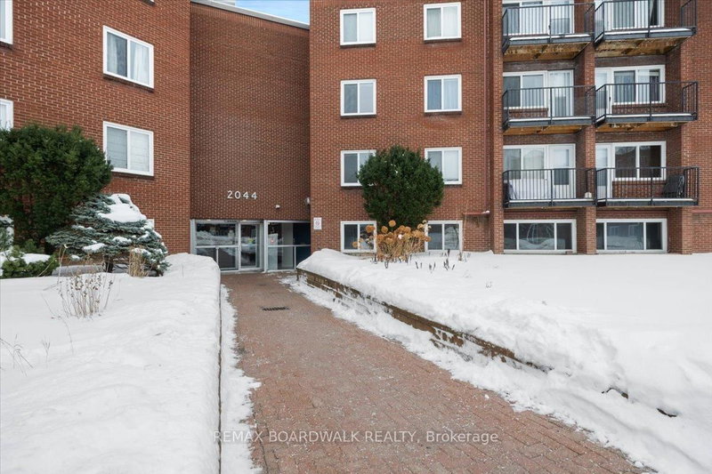 108A - 2044 Arrowsmith Dr, Ottawa, K1J 7V8 | Image 3