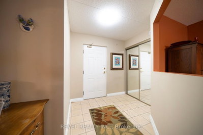 Unit 501 — 11 Mill Pond Court — photo 4