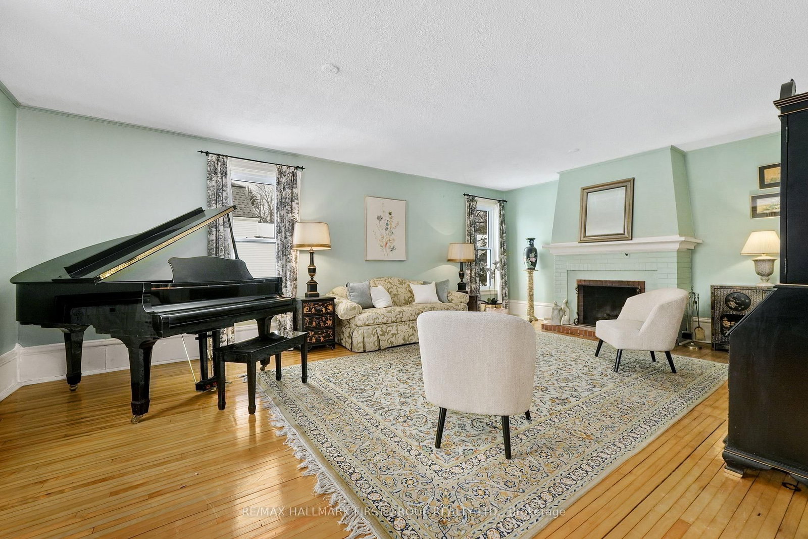 Listing Image 7