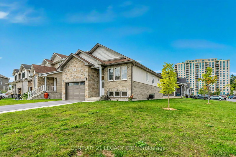 245 Mill Pond Pl, Kingston, K7M 0C9 | Image 2