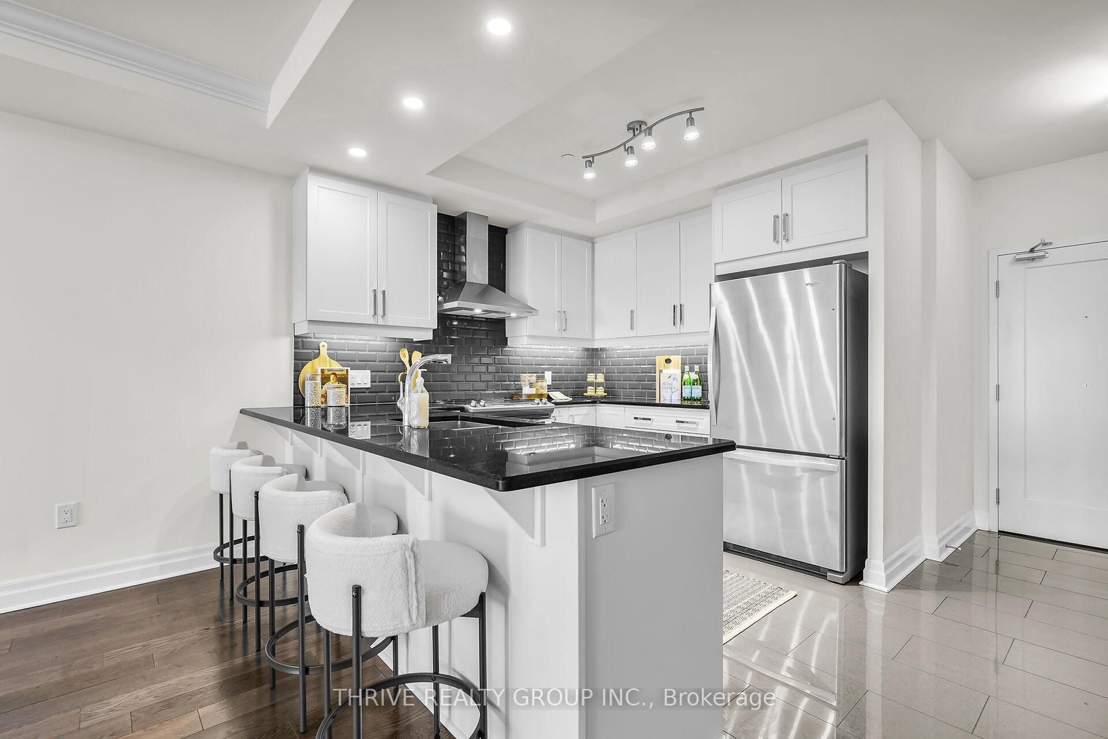 505 Talbot Street, Unit 2202 - Photo 3