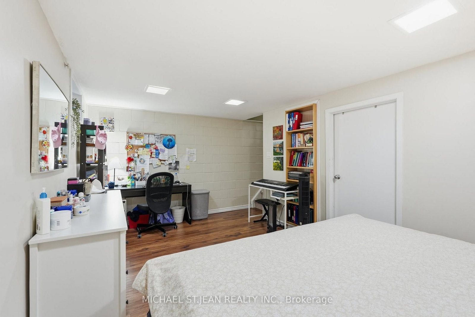 Townhouse for sale at 30-1440 Garth Street, Hamilton, Ontario, L9B 1R6 - Falkirk - MLS: X12681560