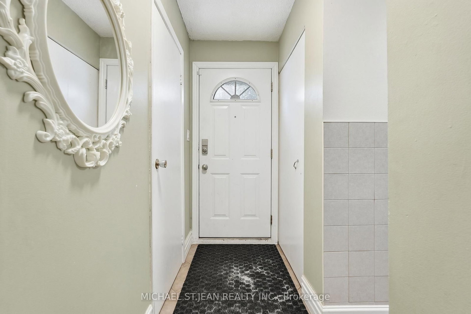 Townhouse for sale at 30-1440 Garth Street, Hamilton, Ontario, L9B 1R6 - Falkirk - MLS: X12681560