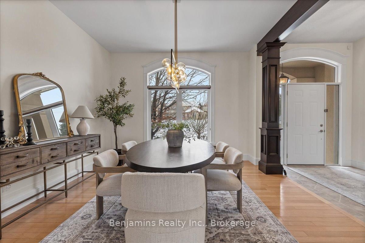 Detached House for sale at 86 Canters Close, Kitchener, Ontario, N2C 2R3 - MLS: X12681864