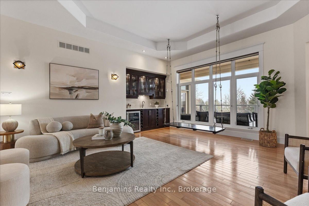 Detached House for sale at 86 Canters Close, Kitchener, Ontario, N2C 2R3 - MLS: X12681864