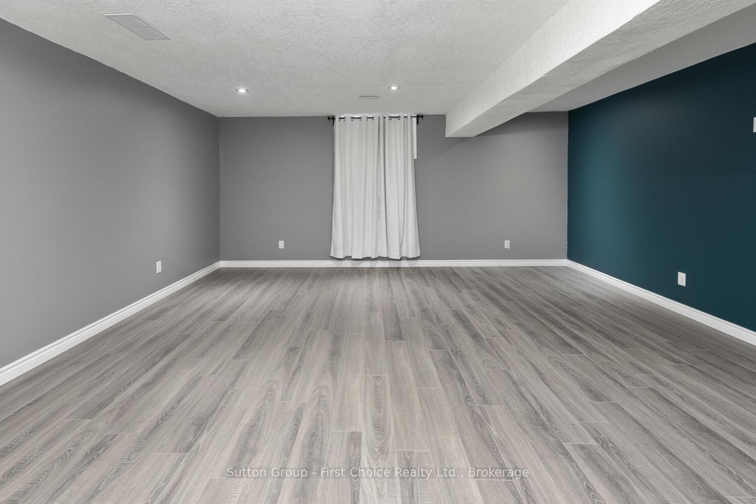 Detached House for sale at 70 Kenton Street, West Perth, Ontario, N0K 1N0 - Mitchell - MLS: X12681876