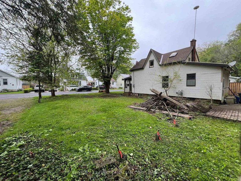 205 Orchard St, Central Elgin, N5L 1C4 | Image 3