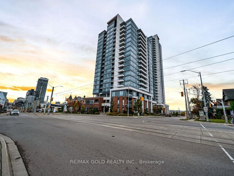 home for sale on 1405-5 Wellington Street