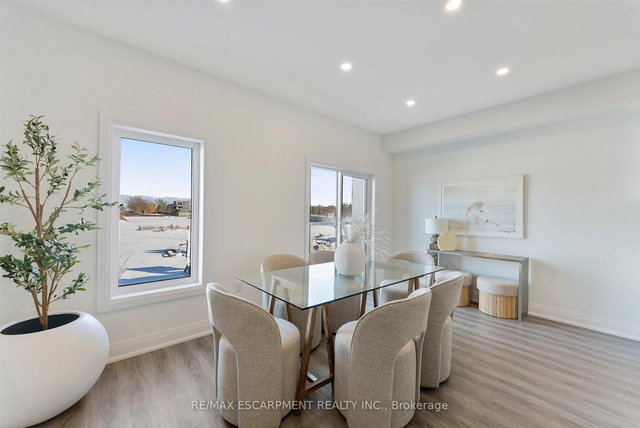 14 Clear Valley Lane