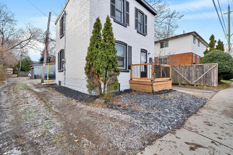 73 Peter St, Hamilton, L8R 1T4 | Image 2