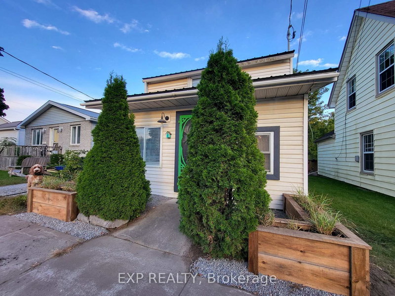 41 Lake St, Prince Edward County, K0K 2T0 | Image 3