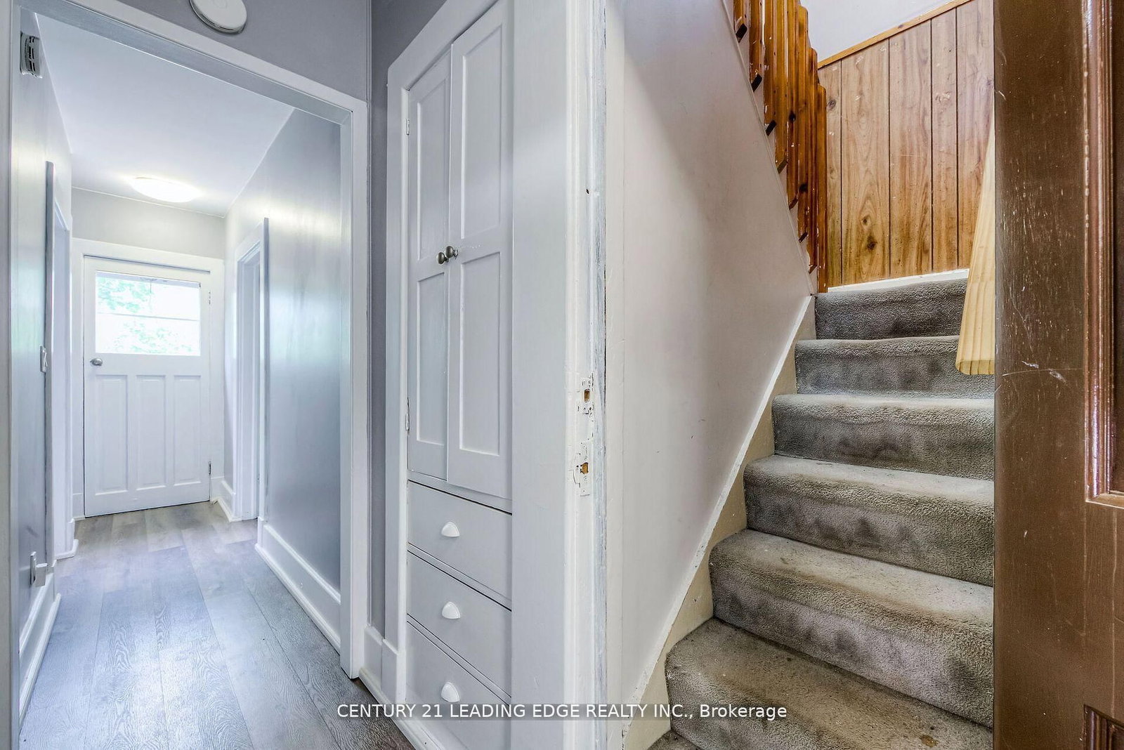 Detached House for sale at 214 Aylmer Street, Peterborough, Ontario, K9J 3K4 - Town Ward 3 - MLS: X12684970