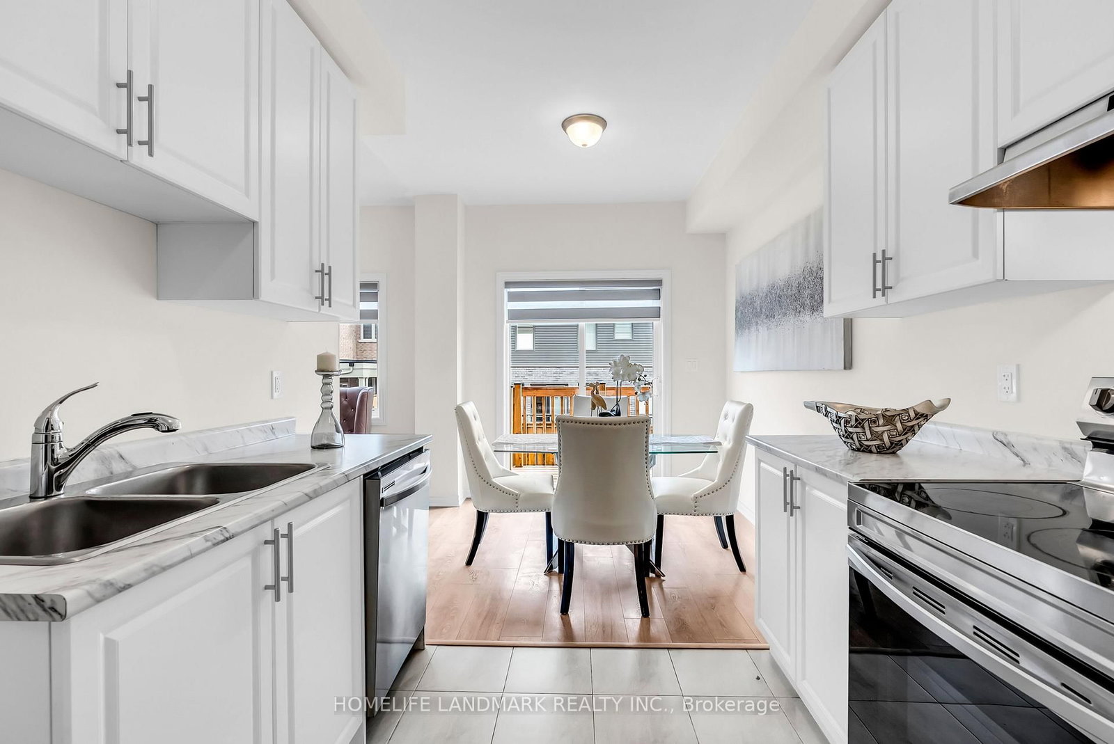 Townhouse for sale at 21 Sapphire Way, Thorold, Ontario, L0S 1A0 - Rolling Meadows - MLS: X12685172